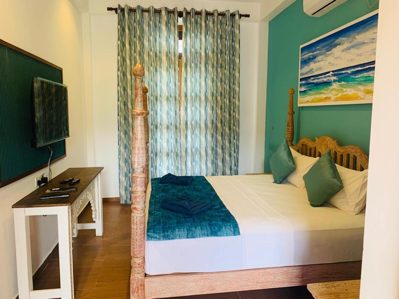 Ocean Gateway Dickwella Hotel Bagian luar foto
