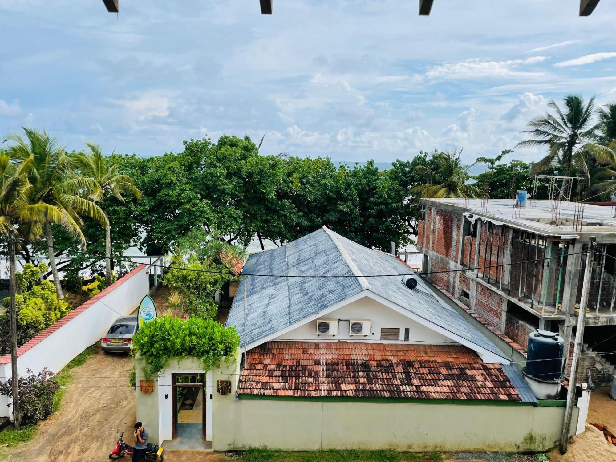 Ocean Gateway Dickwella Hotel Bagian luar foto
